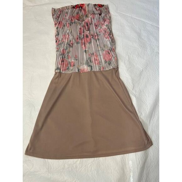 FLORAL SLEEVELESS COCKTAIL DRESS Crochet Knee Length Satiny Feminine - Picture 9 of 12